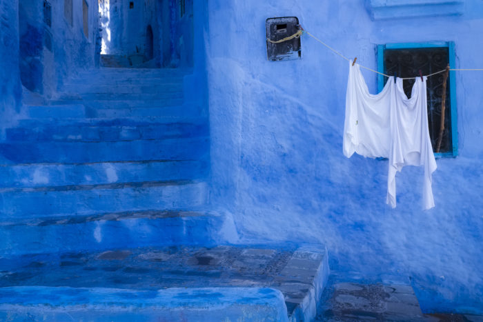 Photo of a staircase in Chefchaouen, Morocco, by Laurie Cohen.