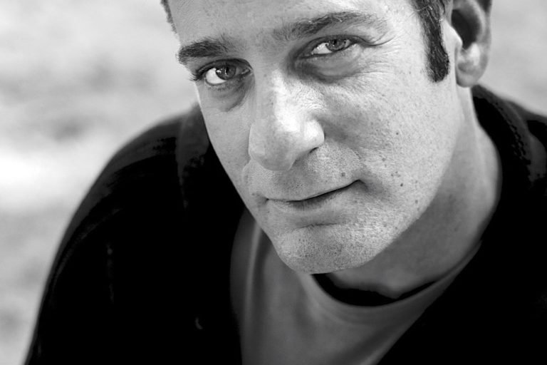 Photo of photographer Laurie Cohen